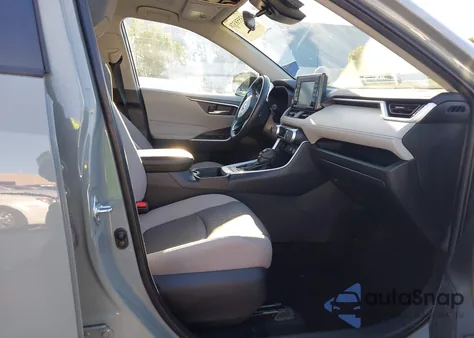 2021 Toyota Rav4 Xle from USA, damaged, VIN 2T3W1RFV1MW156077